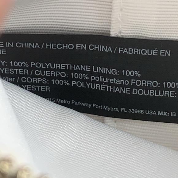 White House Black Market Studded Wristlet Zippered Clutch Purple Hydrangeas NWT - Picture 9 of 11